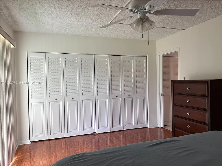 569 Fanshaw N #569 — Photo 6