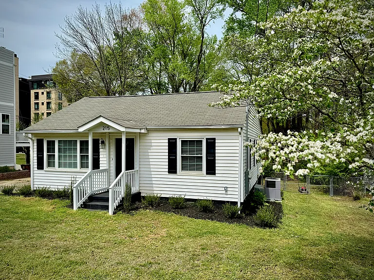 215 Walnut St — Photo 32