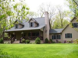 86 Hunters Knoll Ln, Loganton, PA 17747