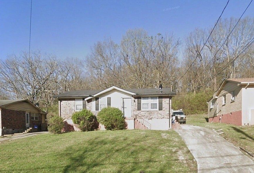 1st image of 2586 Bethwood Dr