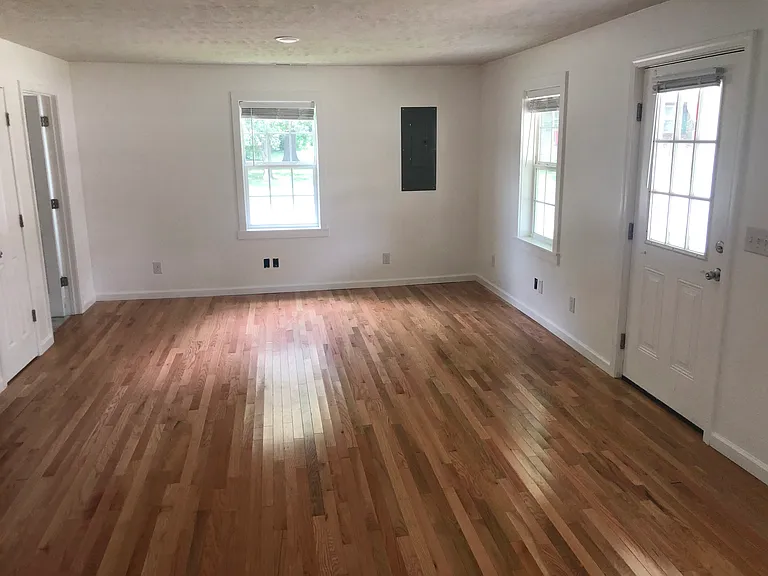 493 Gobel Ave — Photo 4