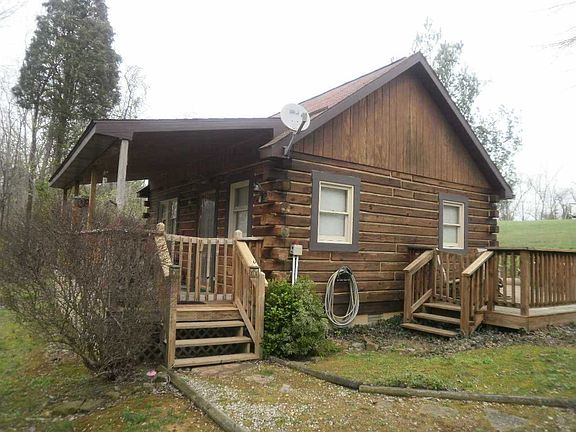 3rd image of 3170 N Shamrock Ln