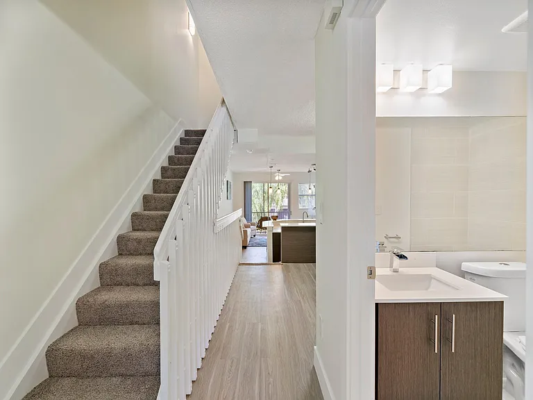 B1 St. Tropez - 3-Story Townhomes