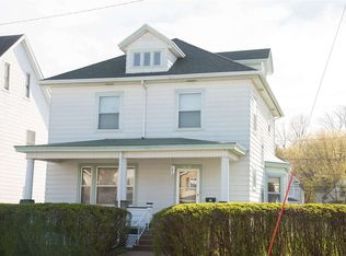 2581 Jackson St, Dubuque, IA 52001