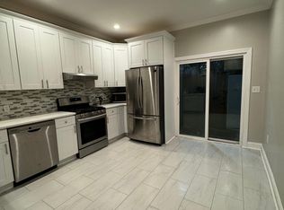 1827 Carlton St, Philadelphia, PA 19103