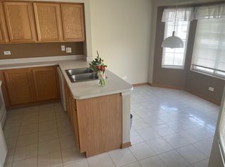 1964 Middlebury Dr, Aurora, IL 60503