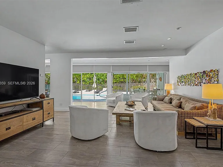 340 Atlantic Rd — Photo 12