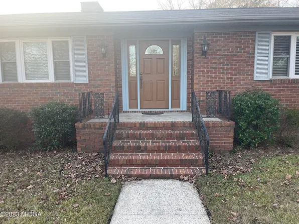 1406 Maplewood Dr, Macon, GA 31210