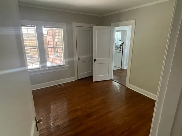 827 W King St, Jackson, TN 38301