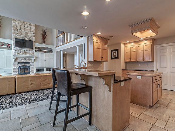 5th image of 3026 Golden Bear Ct