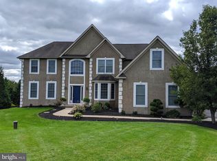 758 Goldenrod Dr, Souderton, PA 18964