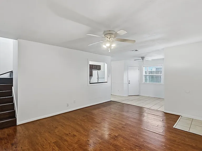1521 Hawk Tree Dr — Photo 6