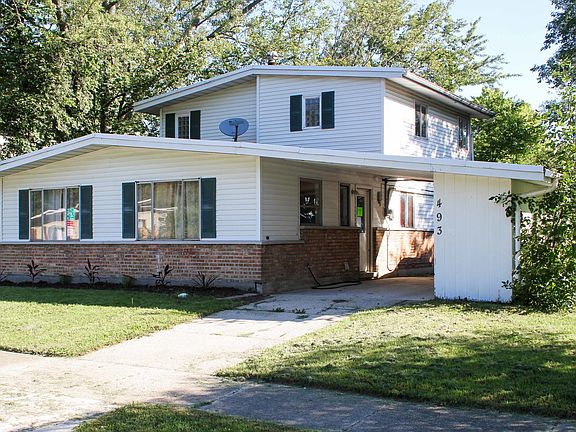 2nd image of 493 Shabbona Dr
