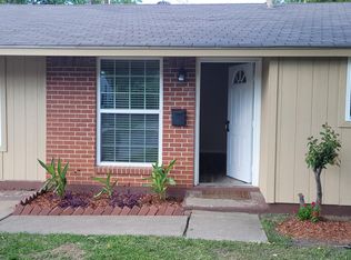 136 NW Springtide Dr, Burleson, TX 76028