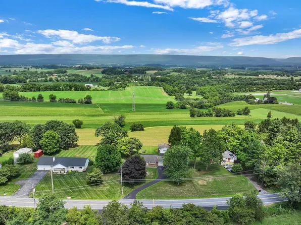 595 New Schaefferstown Rd, Bernville, PA 19506