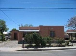 2704 Floral Rd NW, Albuquerque, NM 87104