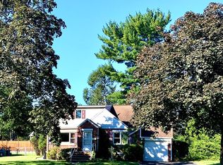 365 Forest Ave, Paramus, NJ 07652