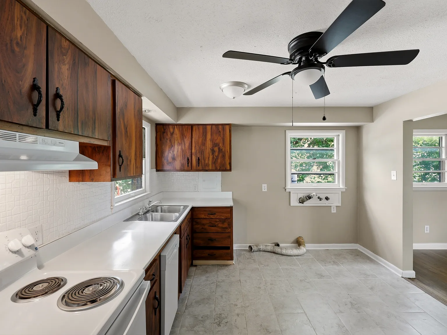 141 Zandale Drive - 1 — Photo 4