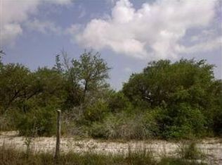 211 Spring Ln, Rockport, TX 78382