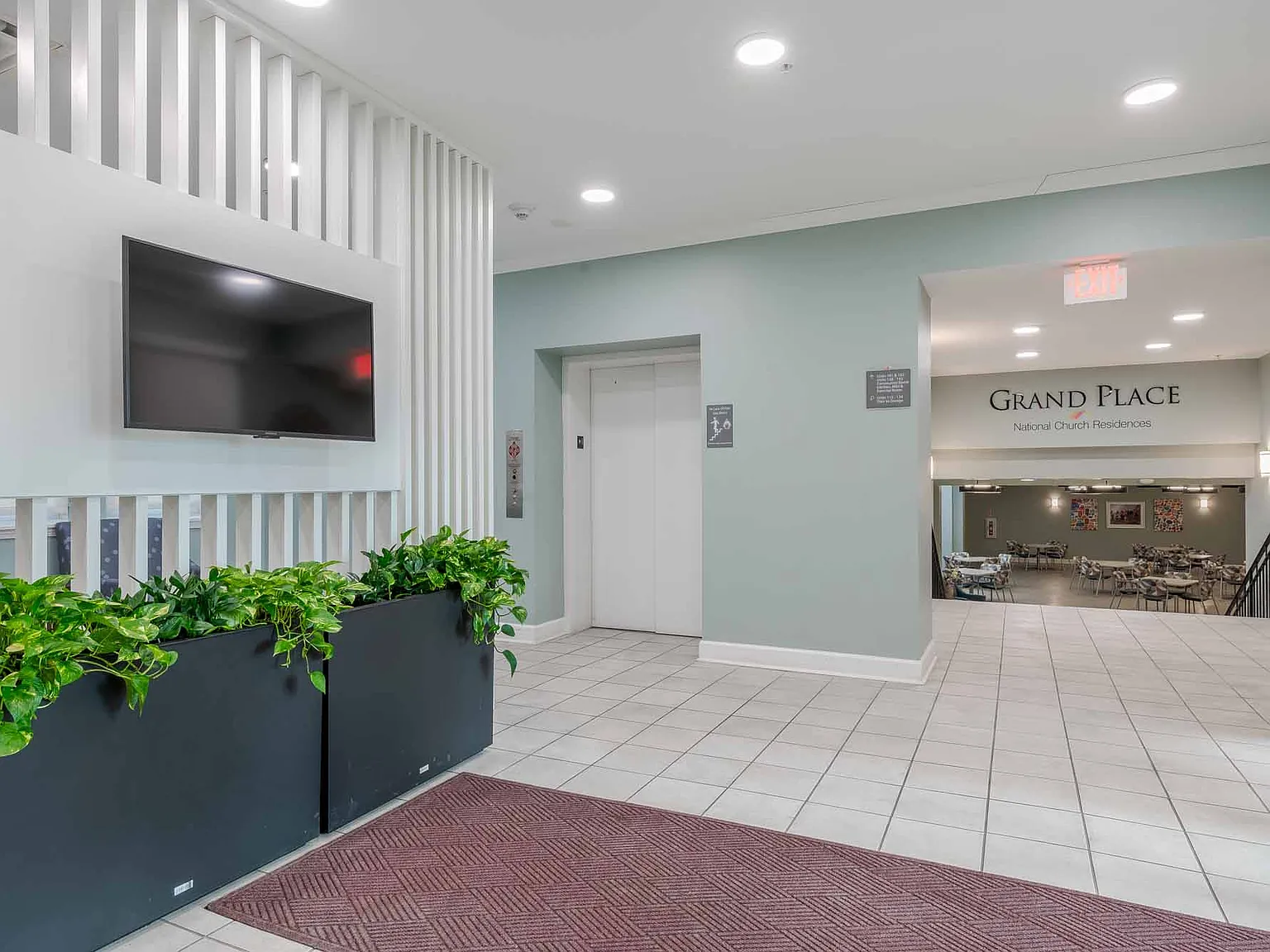 Grand Place 55+ Apartments — Photo 2