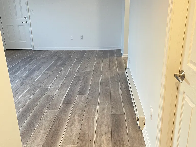 1020 E Main St #5 — Photo 10