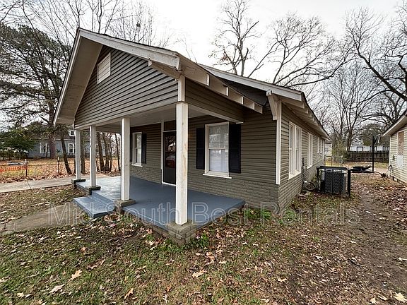 2nd image of 1516 W Long 17th St