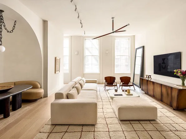 42 White St APT 2, New York, NY 10013
