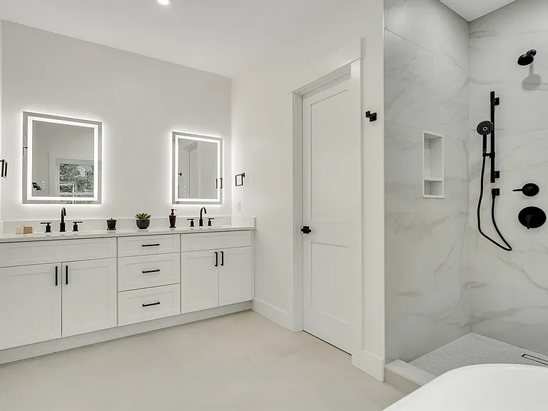 22 Estabrook Rd — Photo 25