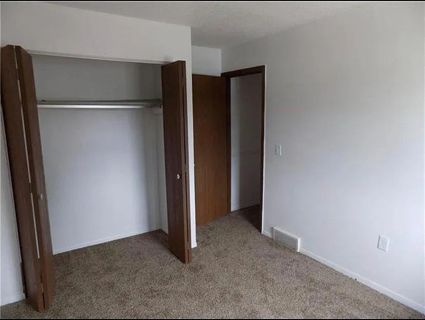 3 bed, 1200 sqft, $1,400 — Photo 4