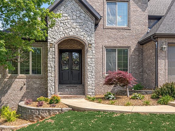 2nd image of 7009 W Inglewood Dr