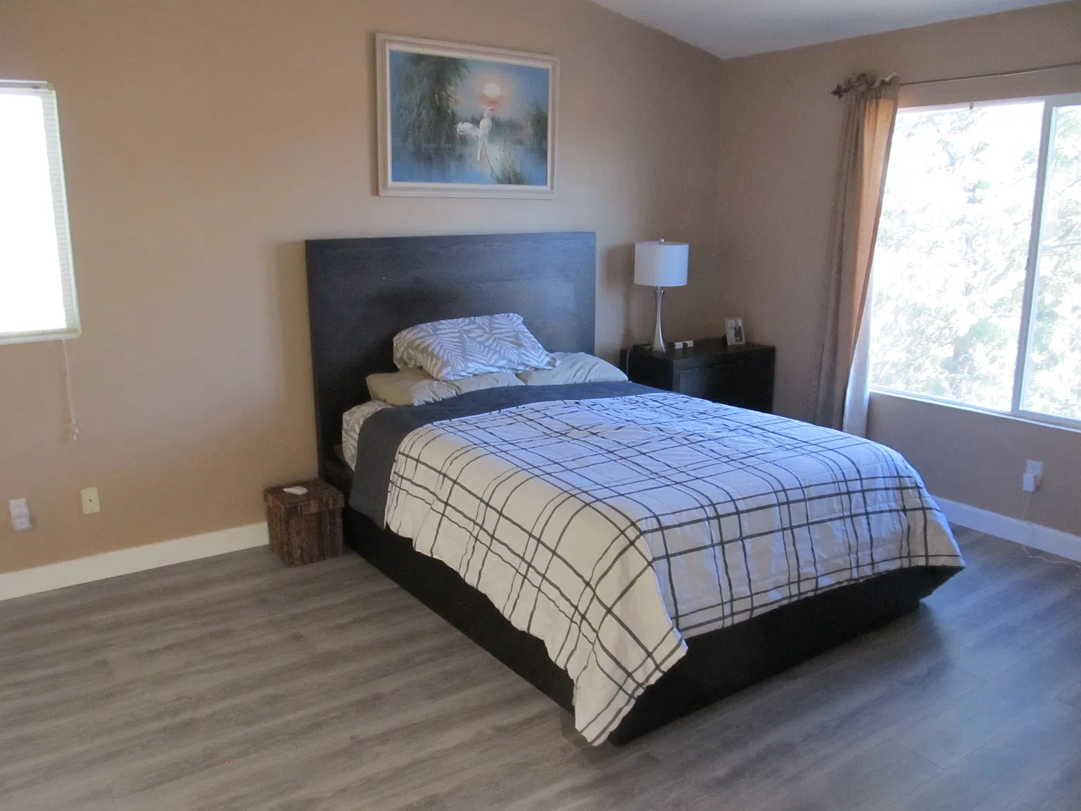 4 bed, 2171 sqft, $2,950 — Photo 2