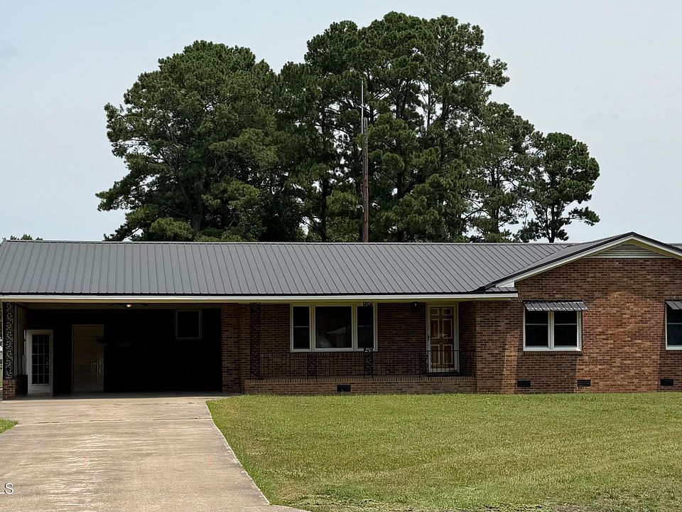 1st image of 103 Bridle Path Road