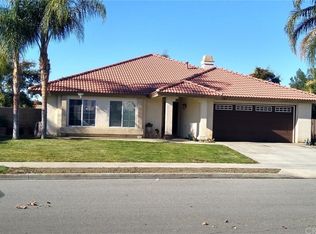 885 Coramdeo Ct, Hemet, CA 92543