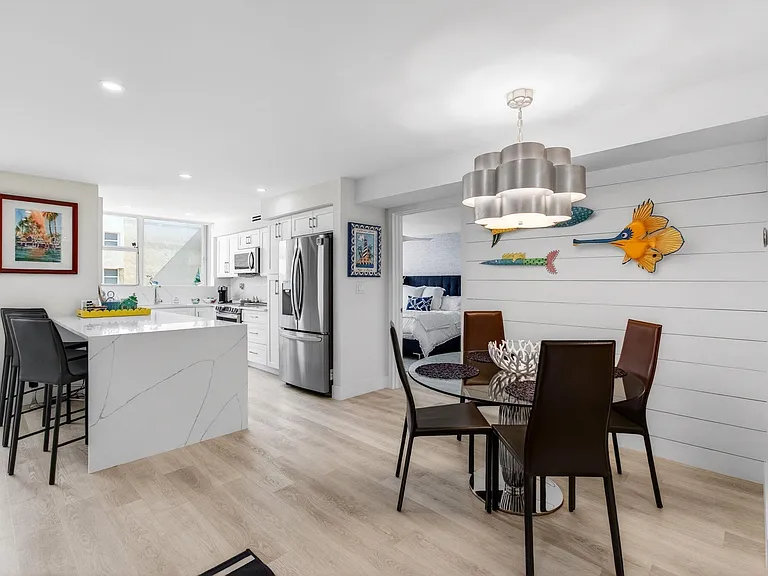 1236 Hillsboro Mile Bch #406 — Photo 25
