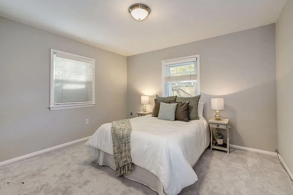3 bed, $2,000 — Photo 4