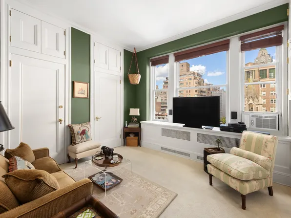 31 East 72nd Street image 10 of 12