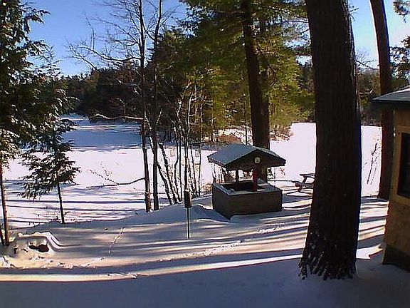 4th image of 648 Scenic Dr W