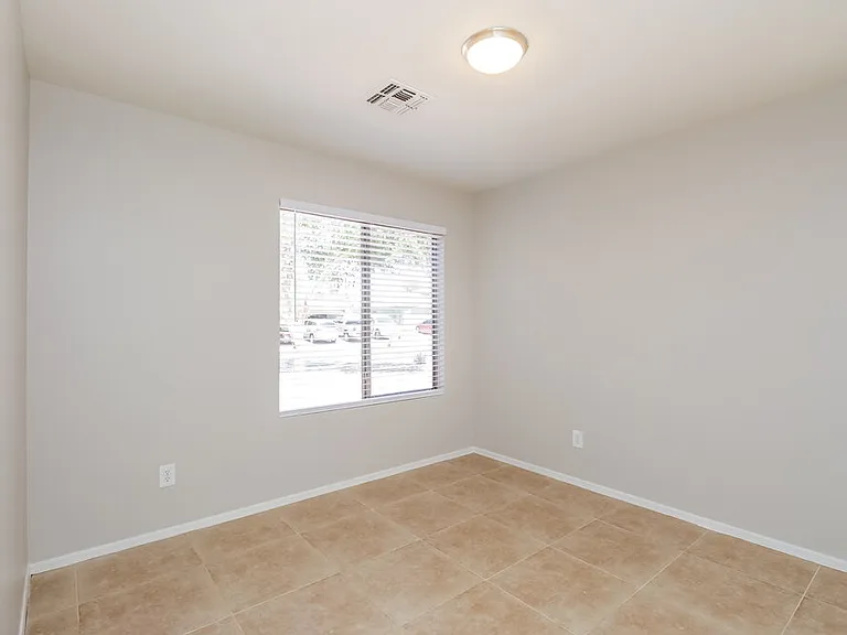 7537 W Georgia Ave — Photo 13
