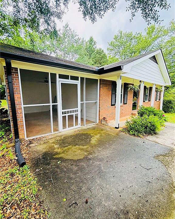 2nd image of 2509 Wildwood Way