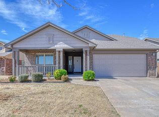 18601 Cola Dr, Edmond, OK 73012