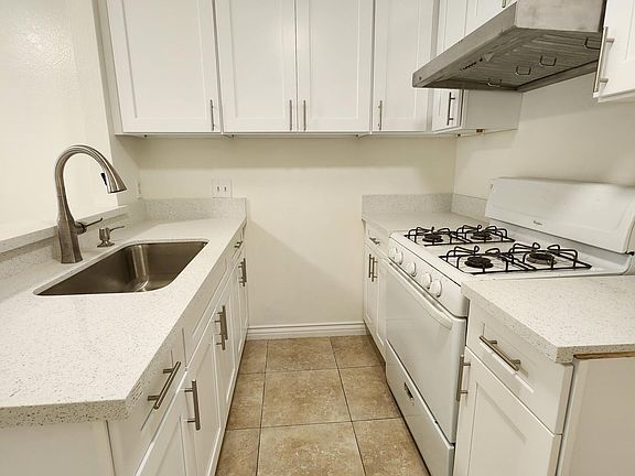 2nd image of 11919 Inez St #210