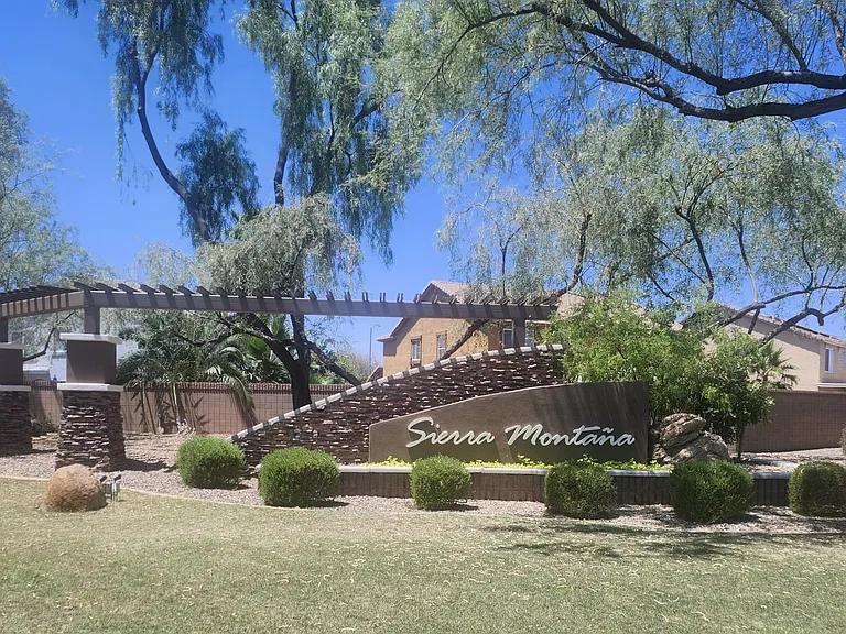 17938 W Port Royale Ln — Photo 24