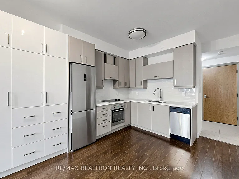 18 Uptown Dr #102 — Photo 14