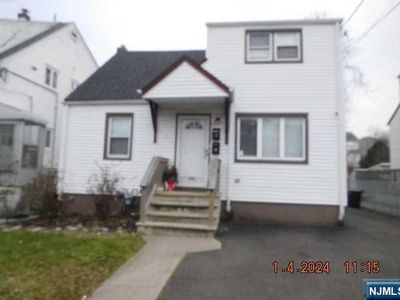 256 Pasadena Ave, Lodi, NJ, 07644