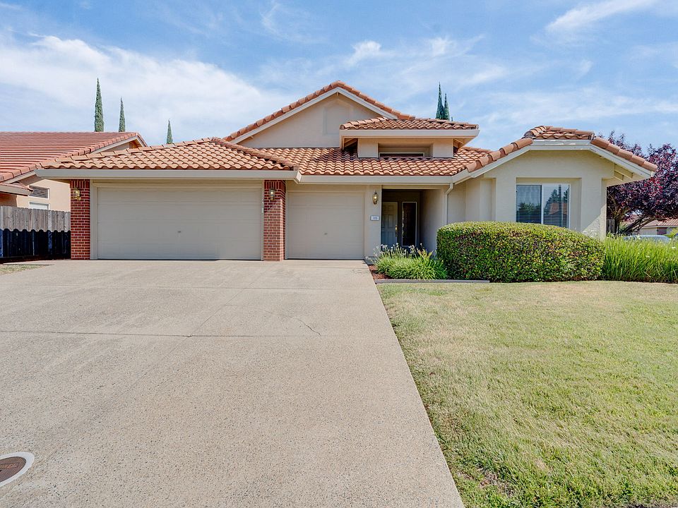 1st image of 105 Wembley Ct