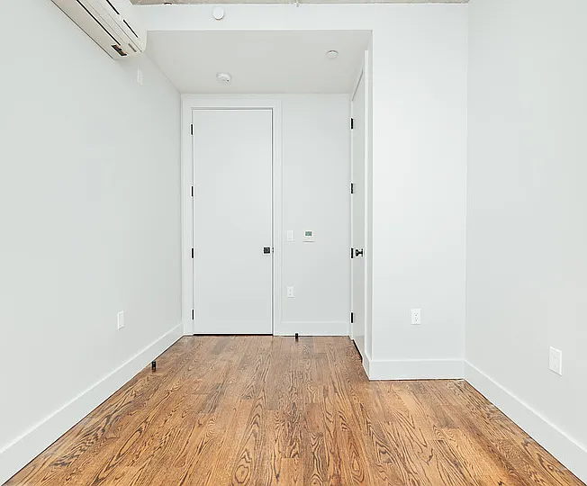 31-19 37th Ave #3G — Photo 13