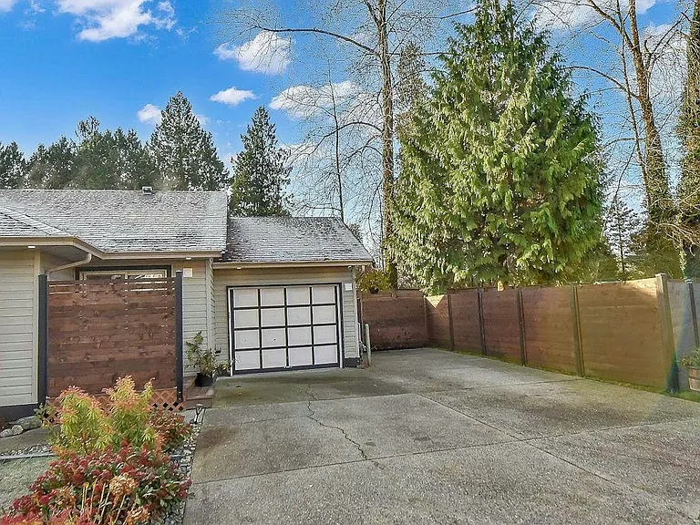 19358 Cusick Cres — Photo 28