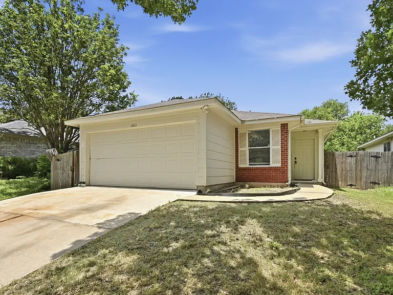 11412 Robert Wooding Dr — Photo 4