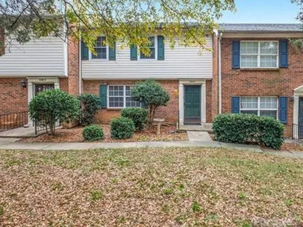8805 Hunter Ridge Dr, Charlotte, NC 28226