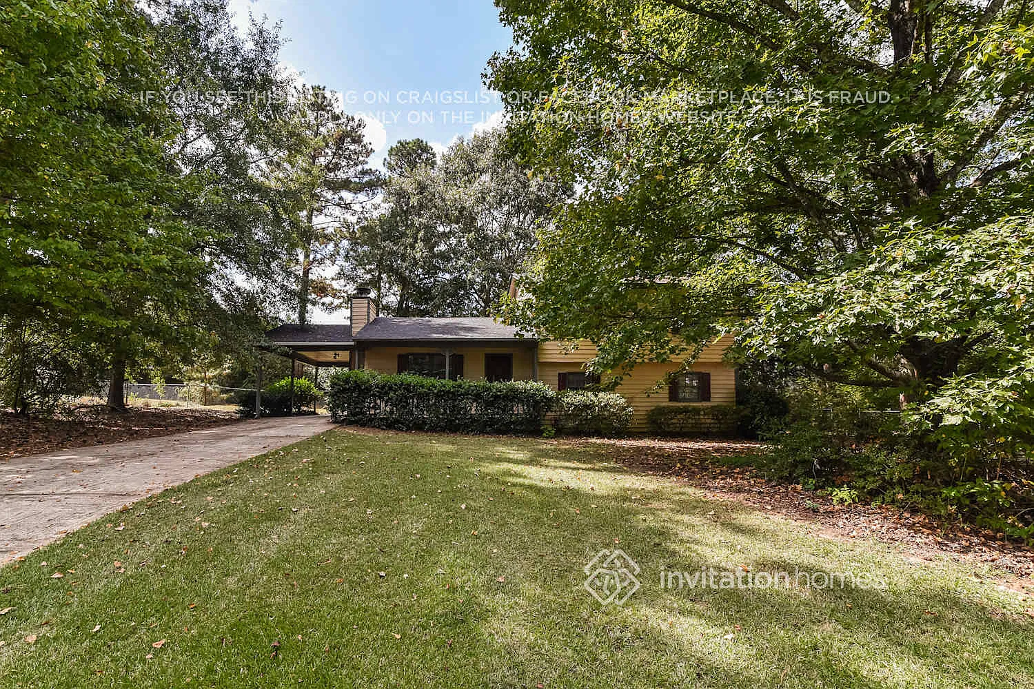 814 Marthas Dr Lawrenceville, GA 30045 — Photo 2
